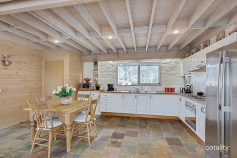 Property photo of 30 Mannish Road Wattle Glen VIC 3096