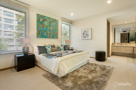 Property photo of 9/555 Toorak Road Toorak VIC 3142