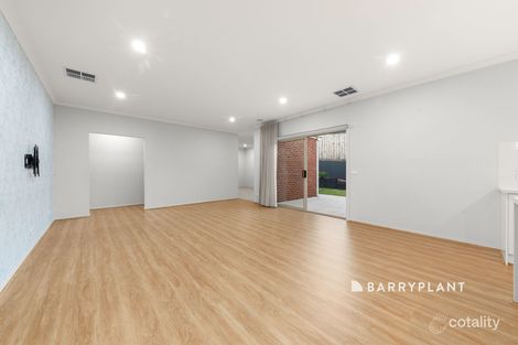 Property photo of 19 Nickell Court Drouin VIC 3818