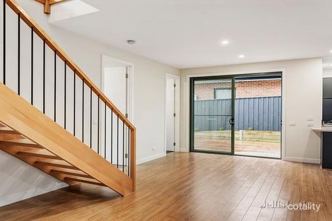 Property photo of 1/475 Waverley Road Mount Waverley VIC 3149