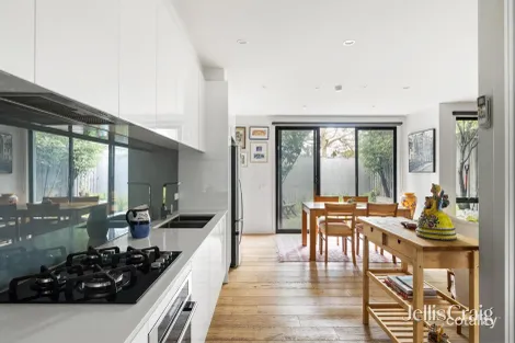 Property photo of 2/8 Railway Crescent Bentleigh VIC 3204