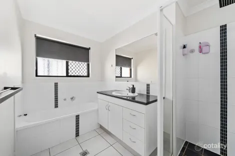 Property photo of 6 Wright Street Emerald QLD 4720