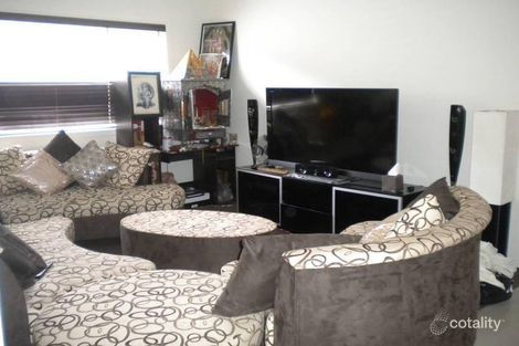Property photo of 31 Fairhaven Boulevard Craigieburn VIC 3064