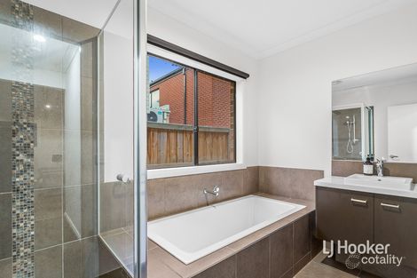 Property photo of 3 Leadbeater Street Point Cook VIC 3030