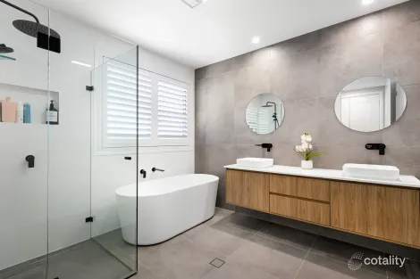 Property photo of 4 Rowan Crescent Merewether NSW 2291