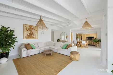 Property photo of 17 Cristobel Court Broadbeach Waters QLD 4218