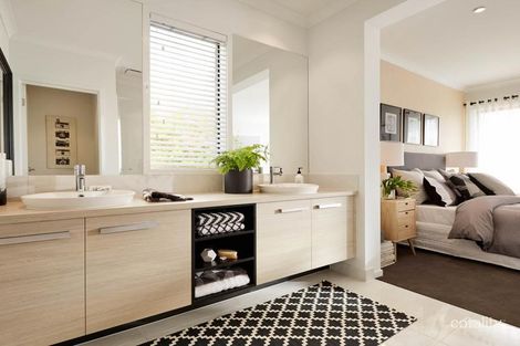 Property photo of 15 Stradling Rise Mernda VIC 3754