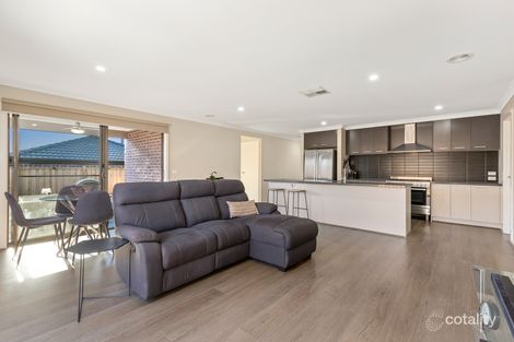 Property photo of 18 Buckley Street Doreen VIC 3754