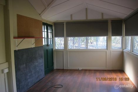 Property photo of 163 Pine Crescent Esk QLD 4312