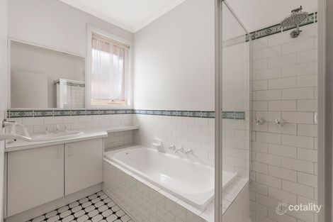 Property photo of 52 Carwarp Street Macleod VIC 3085
