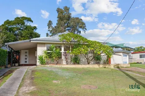 12 Granada Ave, Macquarie Hills, NSW 2285