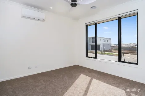 Property photo of 54 Sittela Street Mount Duneed VIC 3217