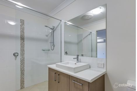 Property photo of 8 Windsor Drive Upper Kedron QLD 4055