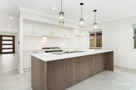 Property photo of 33 Moorinya Circuit Pimpama QLD 4209