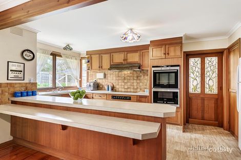Property photo of 6 Glen Orchard Close Templestowe VIC 3106
