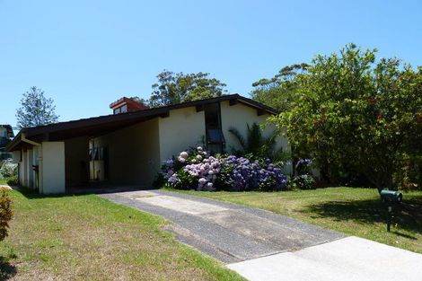 40 Clyde St, Mollymook Beach, NSW 2539