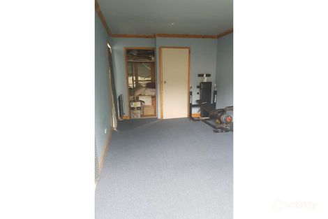 Property photo of 37 Willora Crescent Cranbourne West VIC 3977