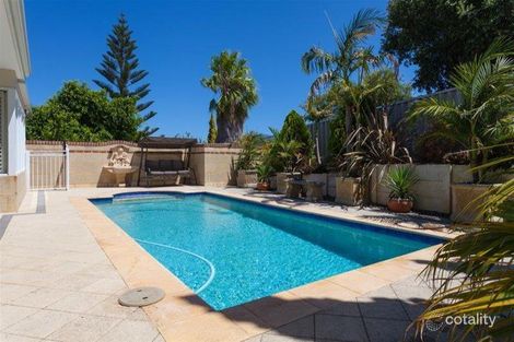 Property photo of 21 Windward Loop Ocean Reef WA 6027