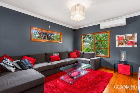Property photo of 3 Barker Court Hamlyn Heights VIC 3215