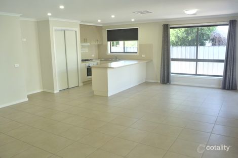 1/364 Cambourne St, Lavington, NSW 2641