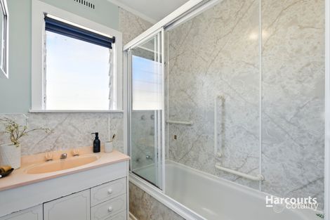 Property photo of 7 Lennon Place Warrane TAS 7018