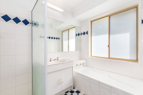 Property photo of 13 Lochlomond Drive Banora Point NSW 2486