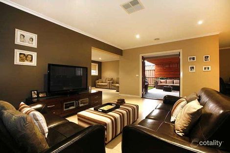 Property photo of 9 Hyacinth Place Point Cook VIC 3030