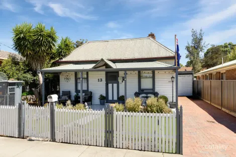 13 Prouses Rd, North Bendigo, VIC 3550