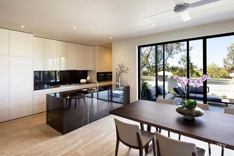 Property photo of 15/1 Bonvale Lane St Lucia QLD 4067