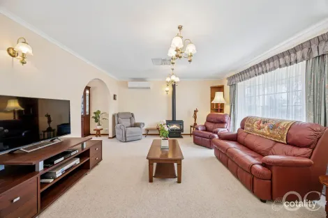 Property photo of 2 Barr Road Happy Valley SA 5159