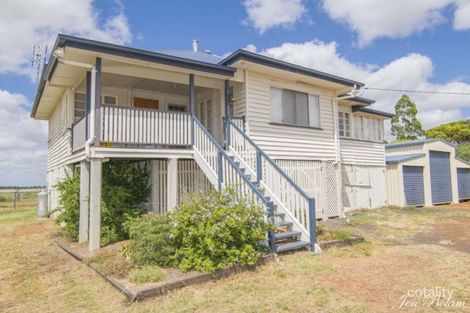 11 Sandalwood Ave S, Dalby, QLD 4405