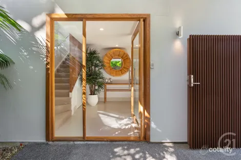 Property photo of 22 Enterprise Street Sunshine Beach QLD 4567