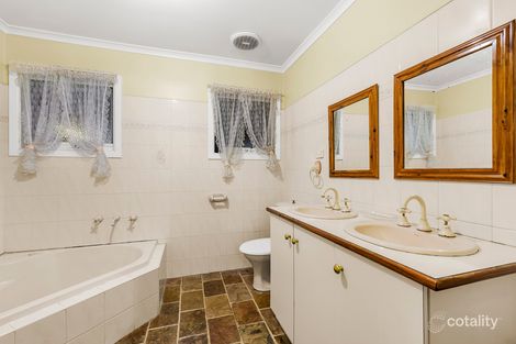 Property photo of 9 Somerlayton Crescent Fawkner VIC 3060