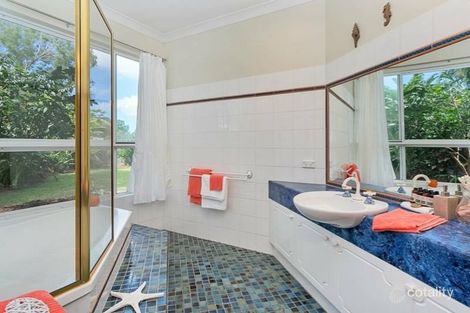 Property photo of 4 Turtle Close Clifton Beach QLD 4879