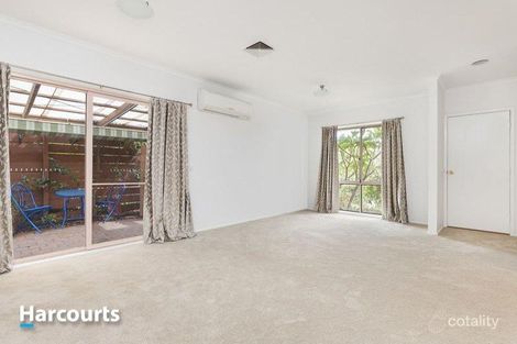 Property photo of 25/6 Melville Park Drive Berwick VIC 3806