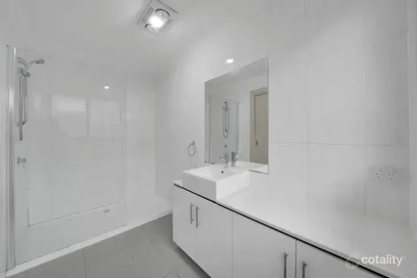 Property photo of 13 Ceratta Crescent Tarneit VIC 3029