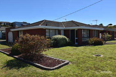 2/103 Ronald St, Devonport, TAS 7310