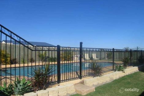 Property photo of 30 Chestnut Drive Flinders View QLD 4305