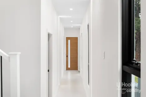 Property photo of 22 Lions Avenue Lurnea NSW 2170