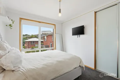 Property photo of 5/634 Oceana Drive Tranmere TAS 7018