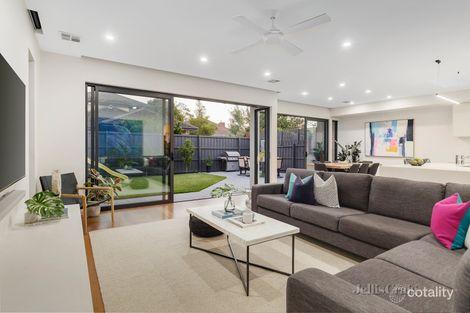 Property photo of 50 Holywood Grove Carnegie VIC 3163