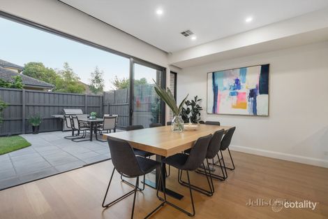 Property photo of 50 Holywood Grove Carnegie VIC 3163