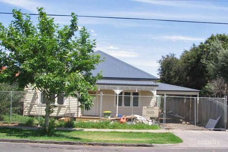 24 Bayview Rd, Seddon, VIC 3011