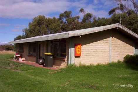 6 Tilikum Ct, Sandy Point, VIC 3959