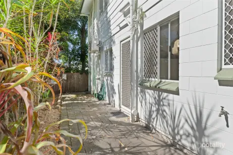 Property photo of 8/25 Mount Peter Road Edmonton QLD 4869