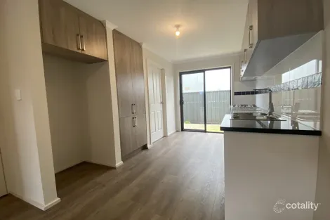 Property photo of 8/5 Campbell Road Elizabeth Downs SA 5113