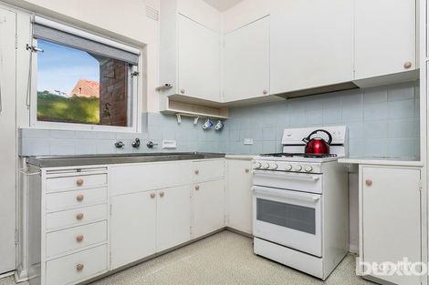 Property photo of 1/105 Wattle Valley Road Camberwell VIC 3124