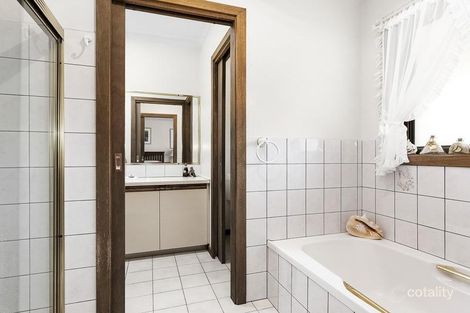 Property photo of 219 Main Hurstbridge Road Diamond Creek VIC 3089