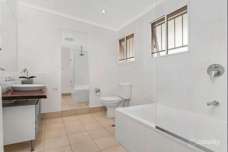 Property photo of 67 Taringa Parade Indooroopilly QLD 4068