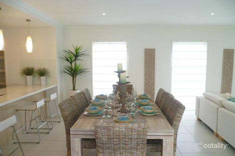 Property photo of 40 Banksia Place Bridgeman Downs QLD 4035